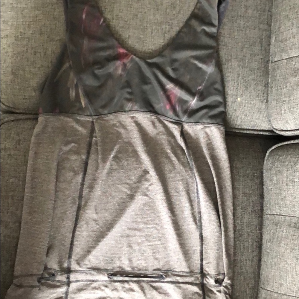 Lululemon flowy tank